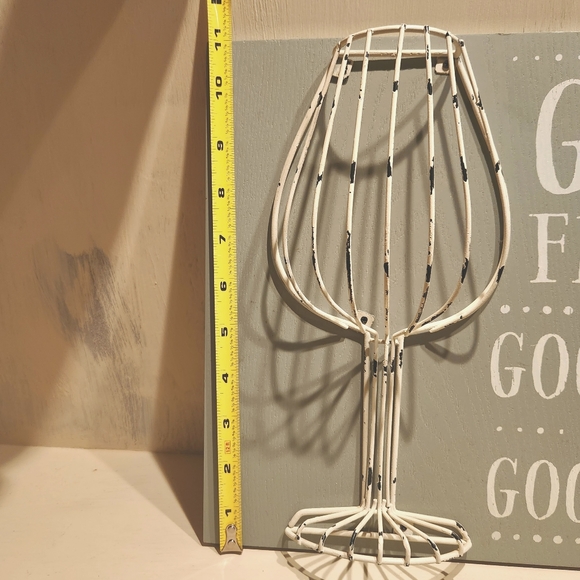 NEW VIEW GIFTS & ACCESSORIES Gray "Good Friends" Wire Cork Holder - Picture 7 of 7